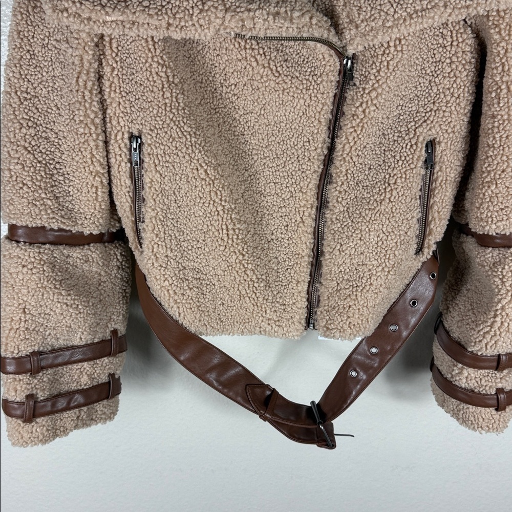 Tularosa Bailey Long Sleeve Full Zip Faux Fur Moto Jacket Beige - Picture 5 of 7